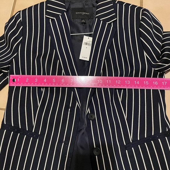 Banana Republic Navy Striped 2 Button Fitted Blazer - Picture 10 of 13